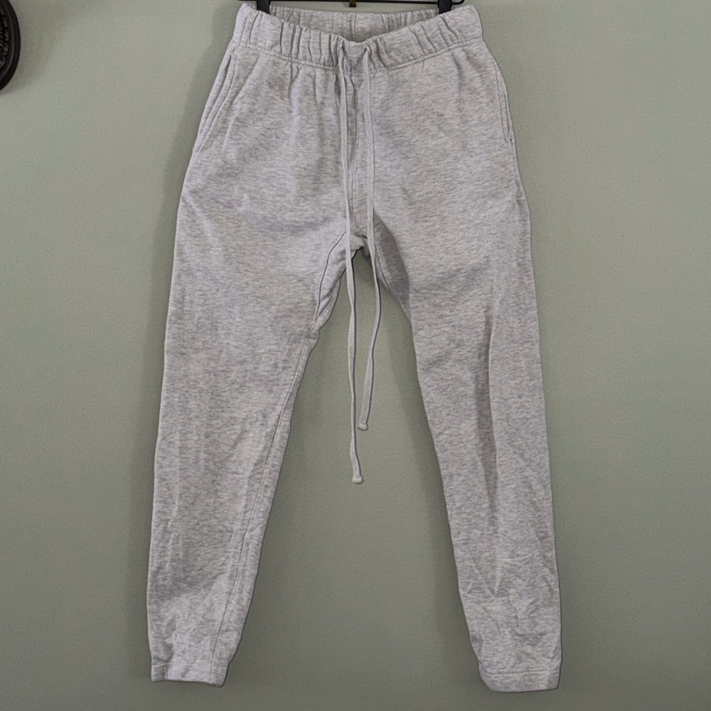 MNML Grey Sweatpants Elastic Waistband Pockets Drawstring Small Flaw